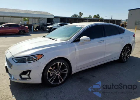 2019 Ford Fusion Titanium из США, поврежденный, VIN 3FA6P0D99KR184586